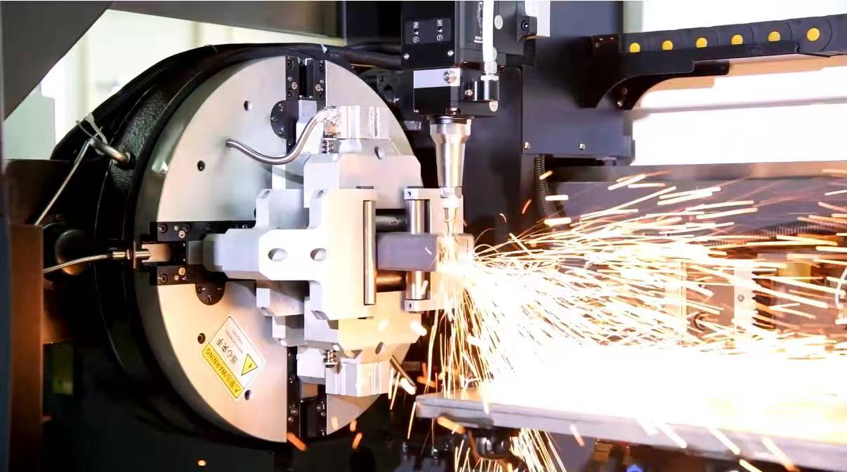 Fiber Laser Cutting Machine